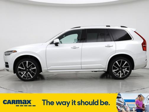 2018 Volvo XC90 T6 Momentum