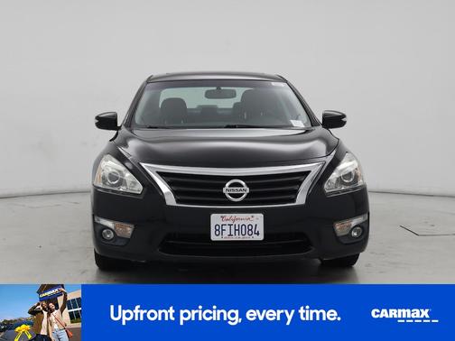 Black 2015 Nissan Altima SV