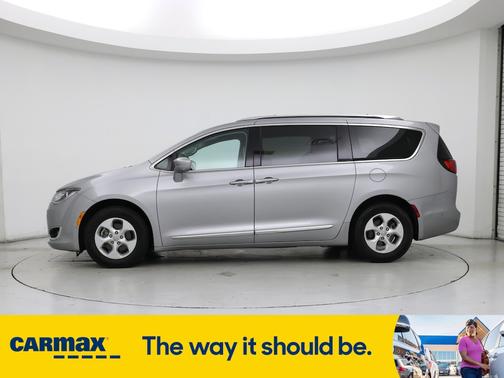 2017 Chrysler Pacifica Touring L