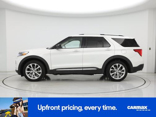 White 2021 Ford Explorer Platinum