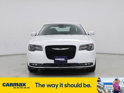 2018 Chrysler 300 S