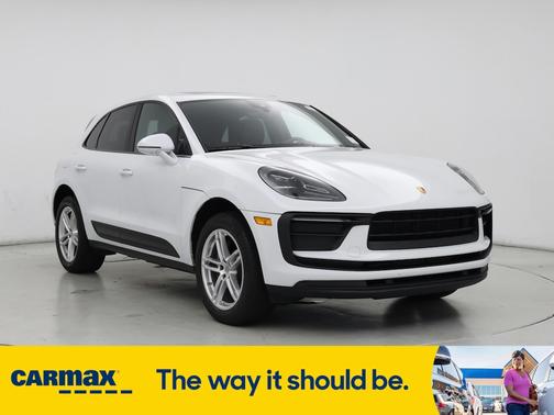 2022 Porsche Macan