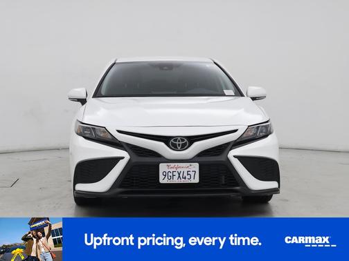 White 2023 Toyota Camry SE
