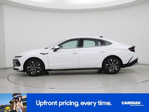 2025 Hyundai SONATA SE