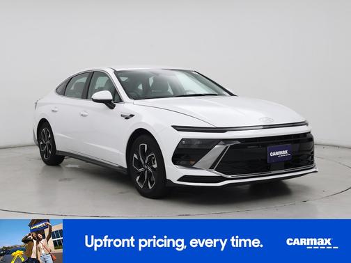 2025 Hyundai SONATA SE