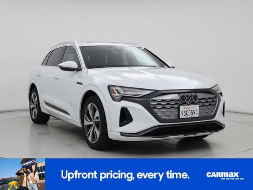 2024 Audi Q8 e-tron Premium Plus