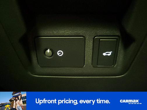 Gray 2025 Land Rover Range Rover Velar SE Dynamic