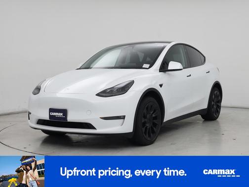 White 2024 Tesla Model Y Long Range