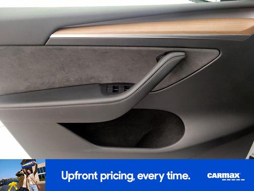 White 2024 Tesla Model Y Long Range