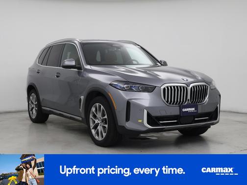 Gray 2025 BMW X5 xDrive40i