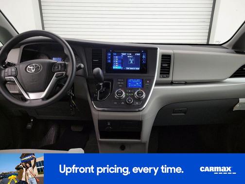 2015 Toyota Sienna LE