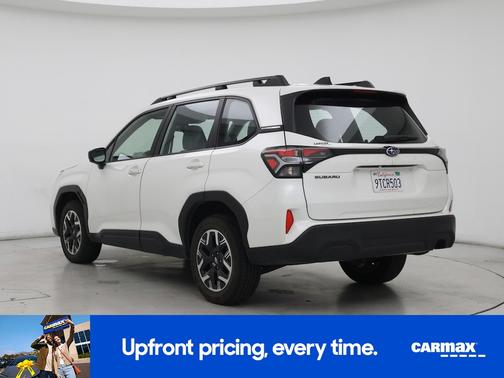 White 2025 Subaru Forester