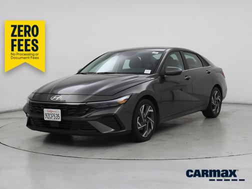 Gray 2025 Hyundai ELANTRA Limited