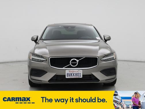 2019 Volvo S60 T6 Momentum