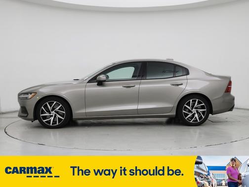 2019 Volvo S60 T6 Momentum