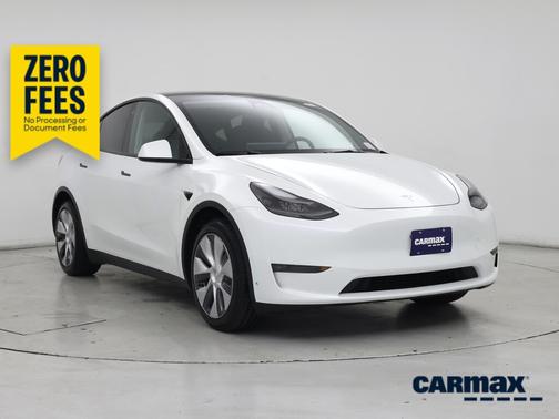 White 2023 Tesla Model Y Long Range
