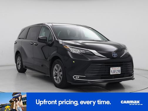 2022 Toyota Sienna XLE