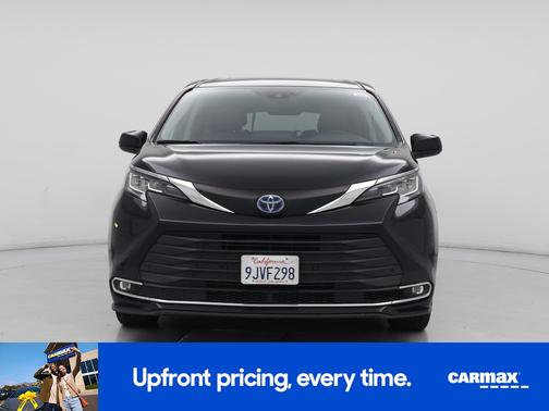 2022 Toyota Sienna XLE