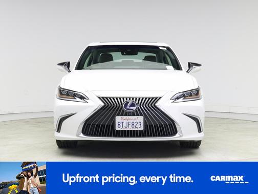 2021 Lexus ES 300h Luxury