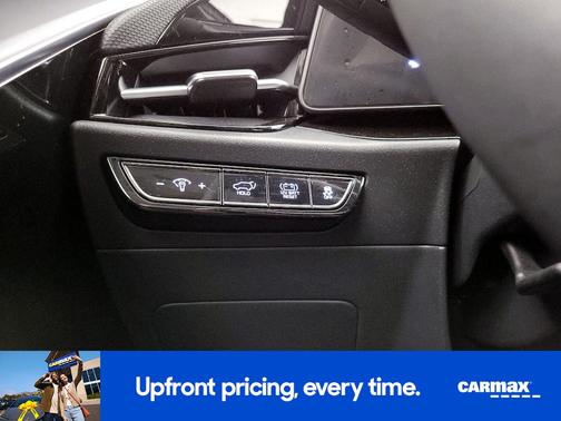 Gray 2025 Kia Niro SX