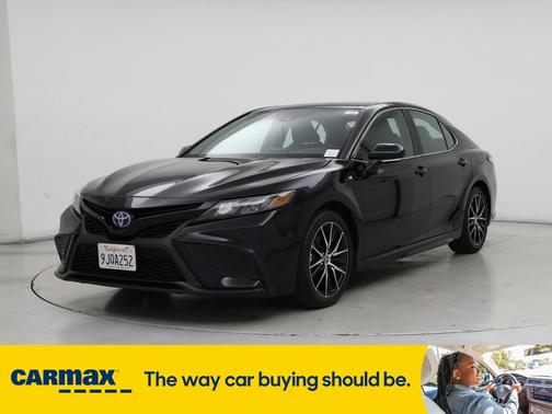 2024 Toyota Camry Hybrid SE
