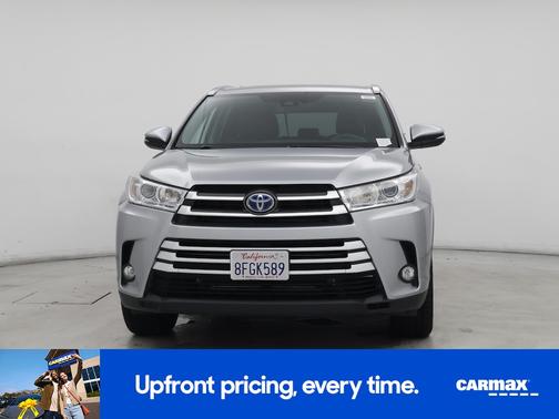 Silver 2018 Toyota Highlander Hybrid XLE