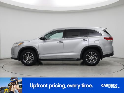 Silver 2018 Toyota Highlander Hybrid XLE