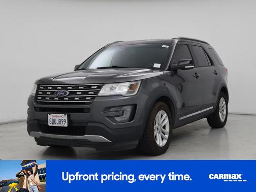 Gray 2016 Ford Explorer XLT