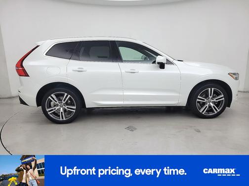 2021 Volvo XC60 T5 Momentum