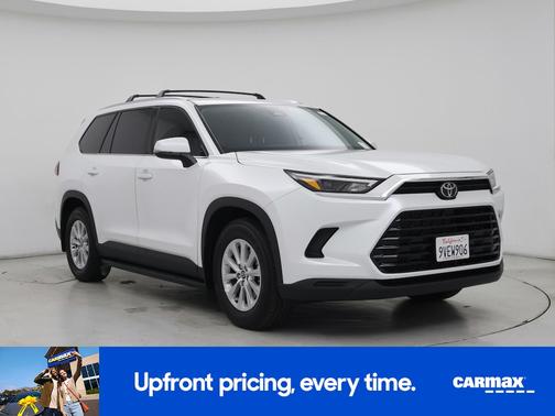 White 2025 Toyota Grand Highlander XLE
