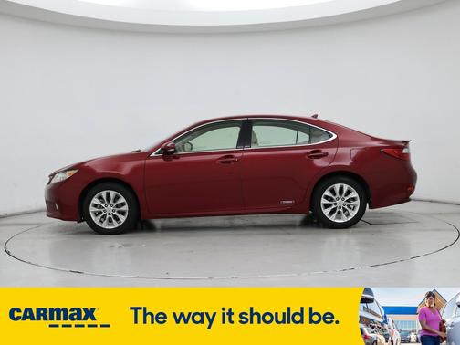 2014 Lexus ES 300h 