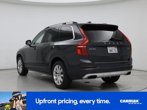 2017 Volvo XC90 T6 Momentum