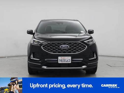 Black 2022 Ford Edge Titanium