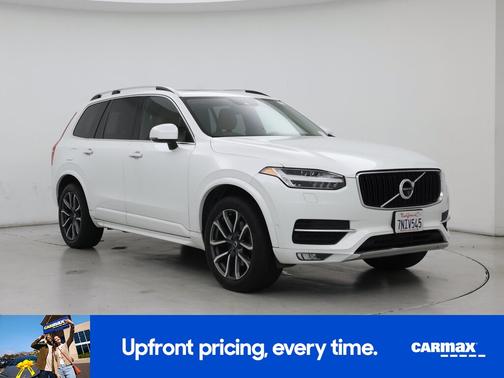 2016 Volvo XC90 T6 Momentum
