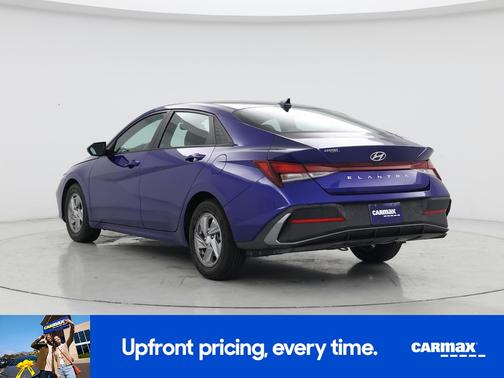 2024 Hyundai ELANTRA SE