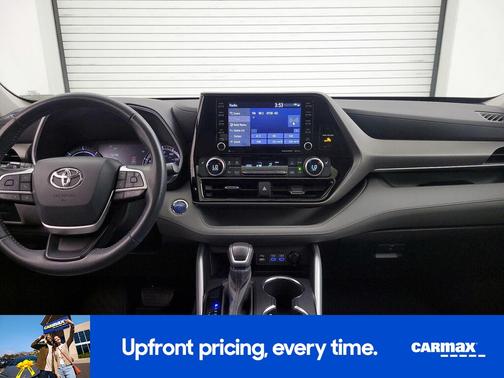 2022 Toyota Highlander Hybrid XLE