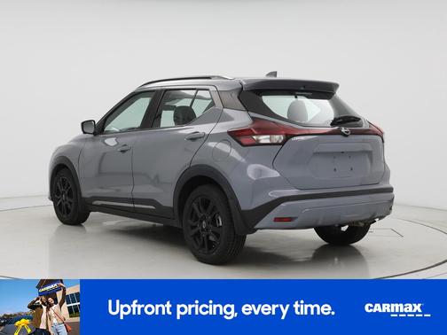 2022 Nissan Kicks SR