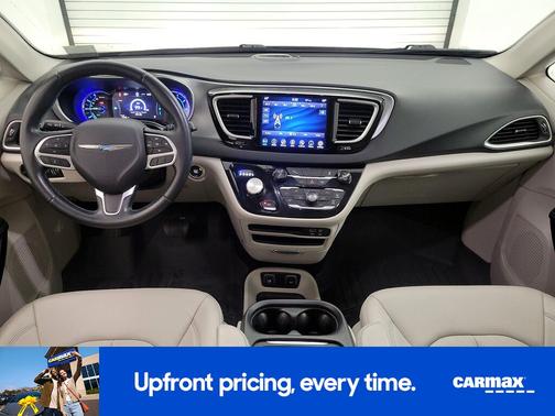 2018 Chrysler Pacifica Hybrid Touring L