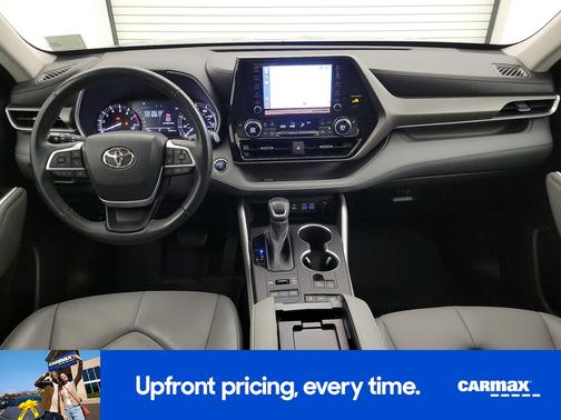 Blue 2022 Toyota Highlander XLE