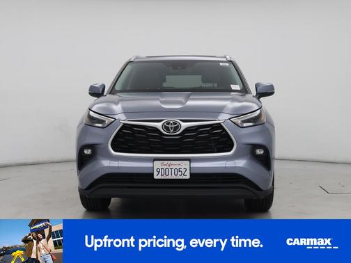Blue 2022 Toyota Highlander XLE