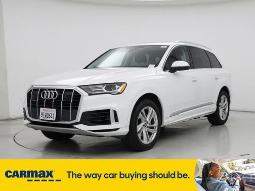 2023 Audi Q7 Premium Plus