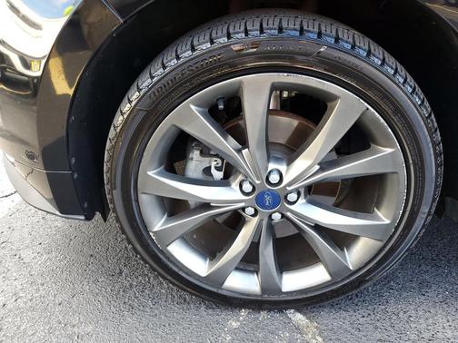 2017 Ford Edge Sport