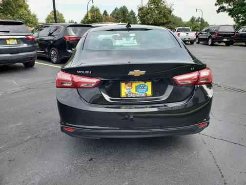 2022 Chevrolet Malibu FWD LT