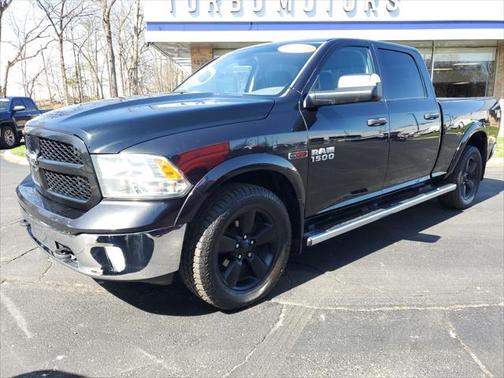 2016 RAM 1500 SLT