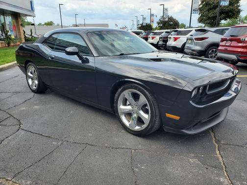 2014 Dodge Challenger SXT