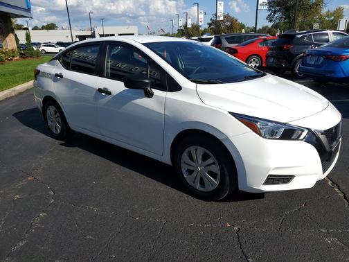 2021 Nissan Versa 1.6 S