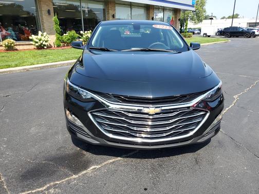 2022 Chevrolet Malibu FWD LT