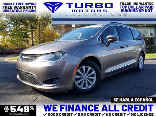 2017 Chrysler Pacifica Touring-L