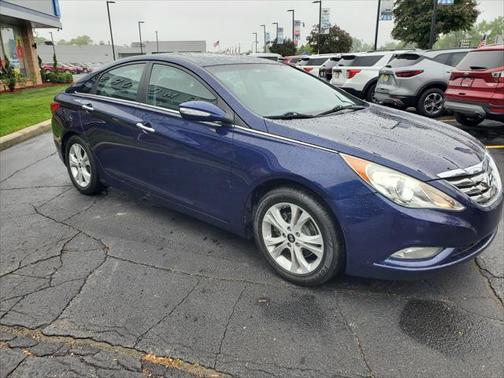 2011 Hyundai SONATA Limited