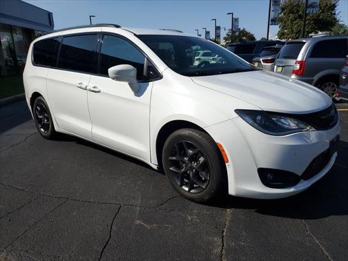 2018 Chrysler Pacifica Touring-L Plus